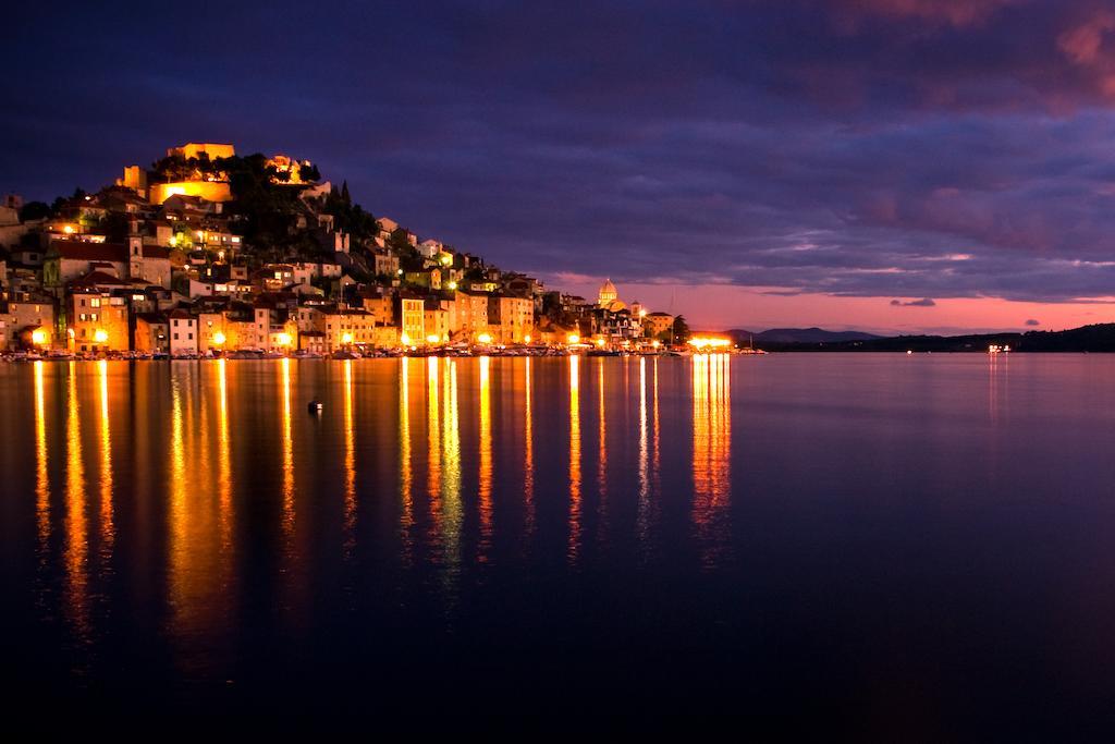 Sibenik Modern Apartment Exterior photo